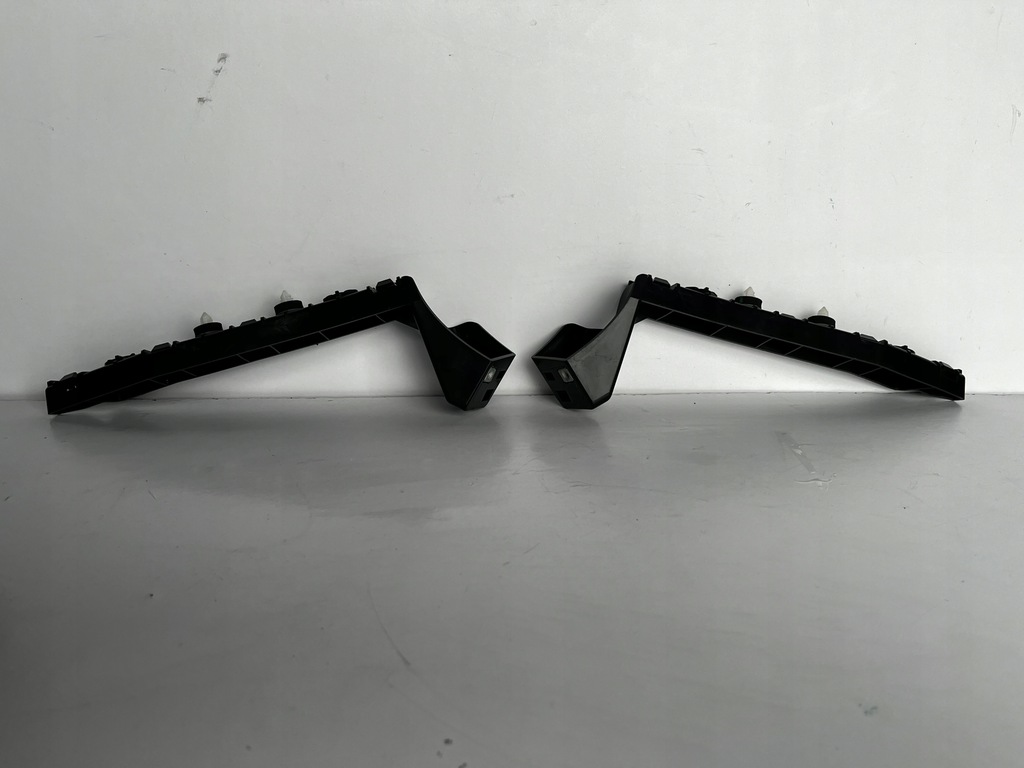 фото №1, Кронштейн направляющая направляющая бампера задняя jeep compass