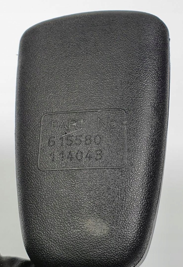 Кліпса панелі  передні  volvo v50 615580 Недорого