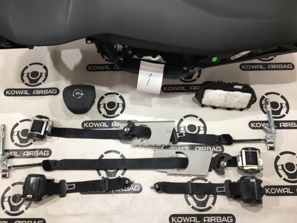 фото №7, Opel crossland панель приладів консоль подушка безпеки подушки безпеки ремені оригінал демонтаж