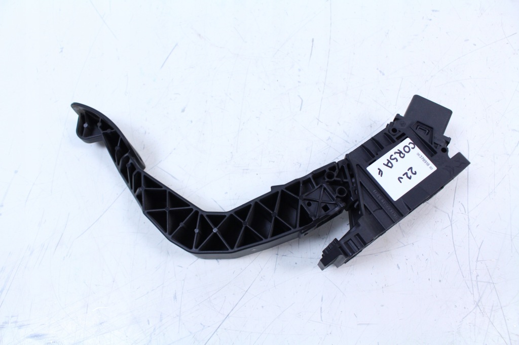 фото №3, Педаль газу opel corsa f 22r.