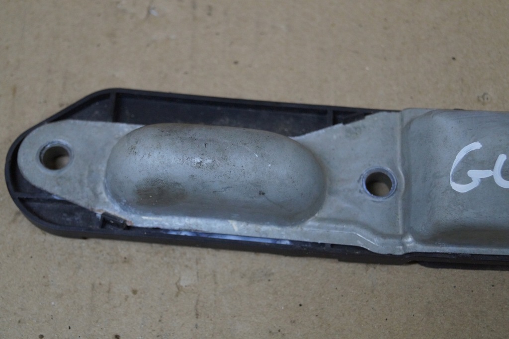 фото №11, Vw golf v plus накладка крышки микровыключатель 1t0827574f