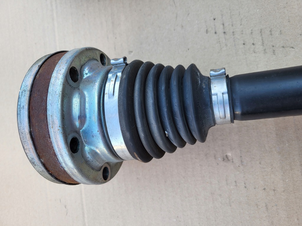 фото №12, Приводной вал задняя комплектная шарниры audi q5 8r правая левая оригинальный номер