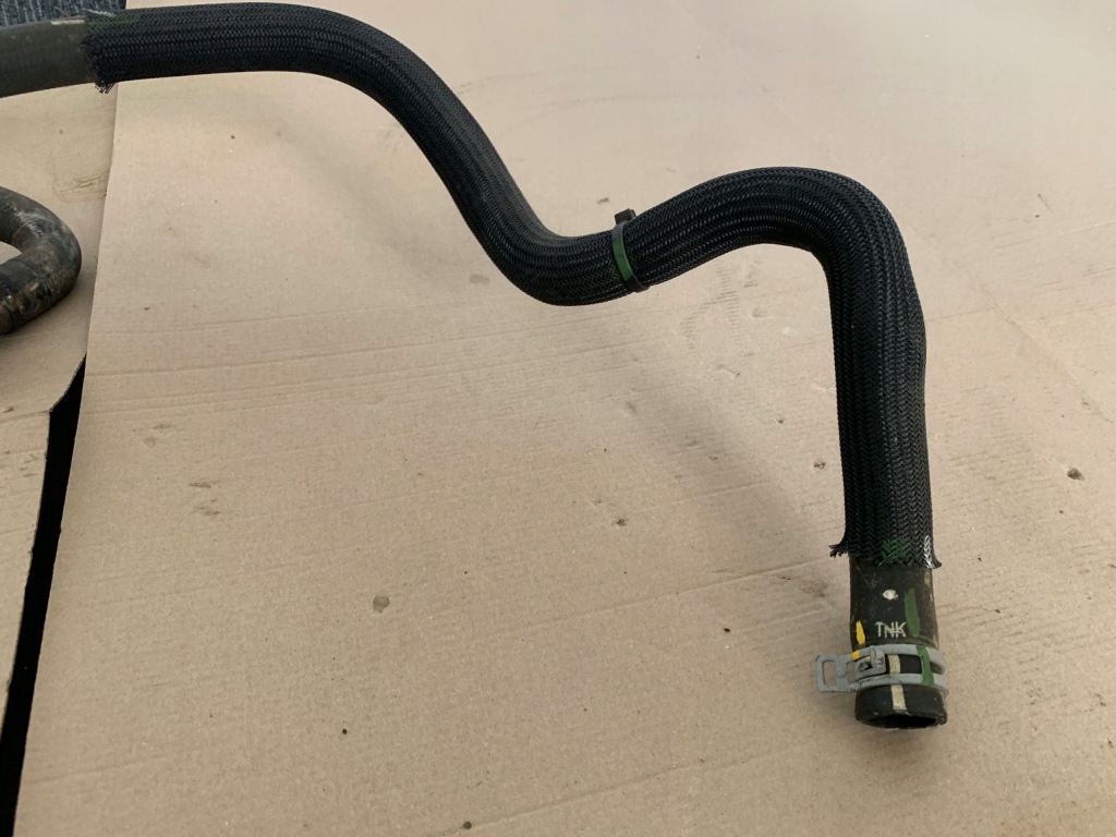 Ford mustang mach-e 2021r труба пабтрубок  шланги шланг воды оригинал в Украине