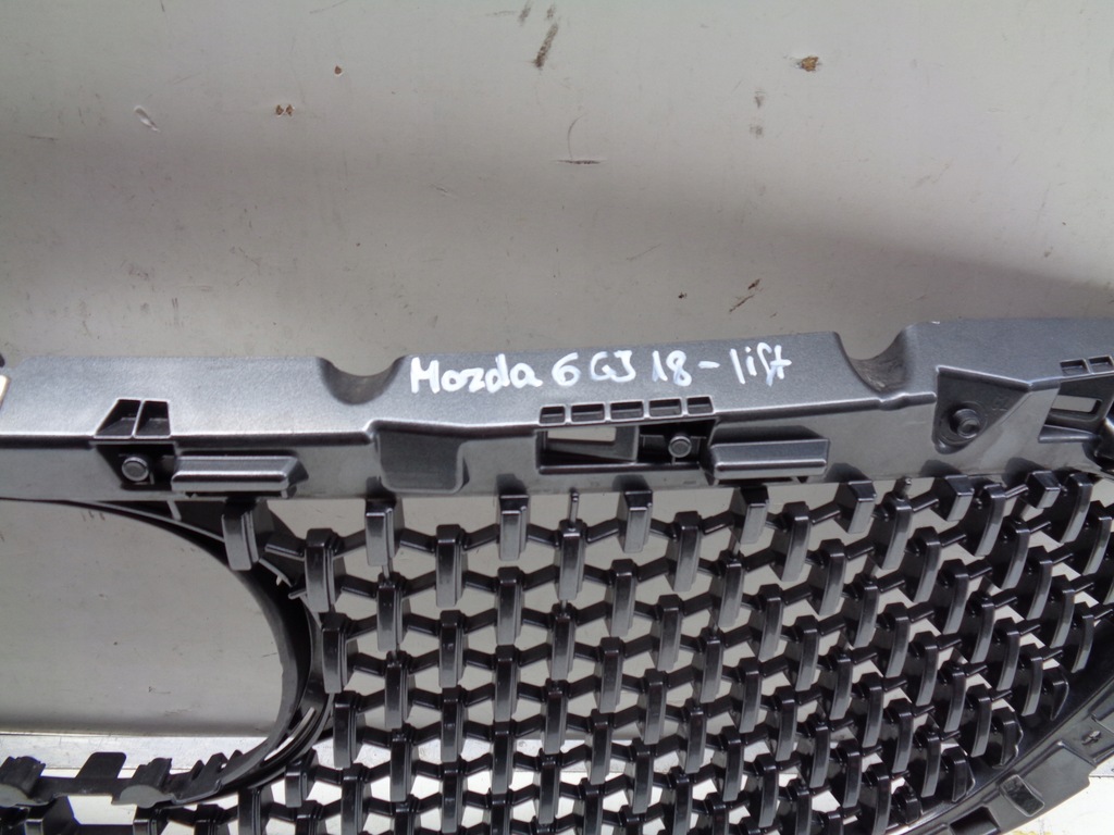 фото №4, Решітка радіатора решітка радіатора mazda 6 gj 18- lift