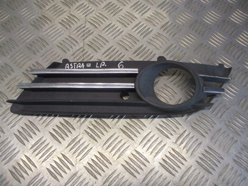 фото №1, Решётка противотуманной фары левая opel astra iii