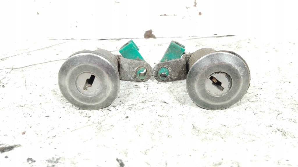 фото №1, Вкладка замка двері перед mercury villager mk1