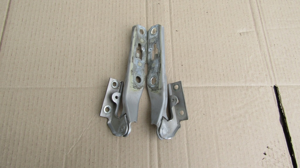 фото №1, Audi a4 b7 петли капот ly7w polecam