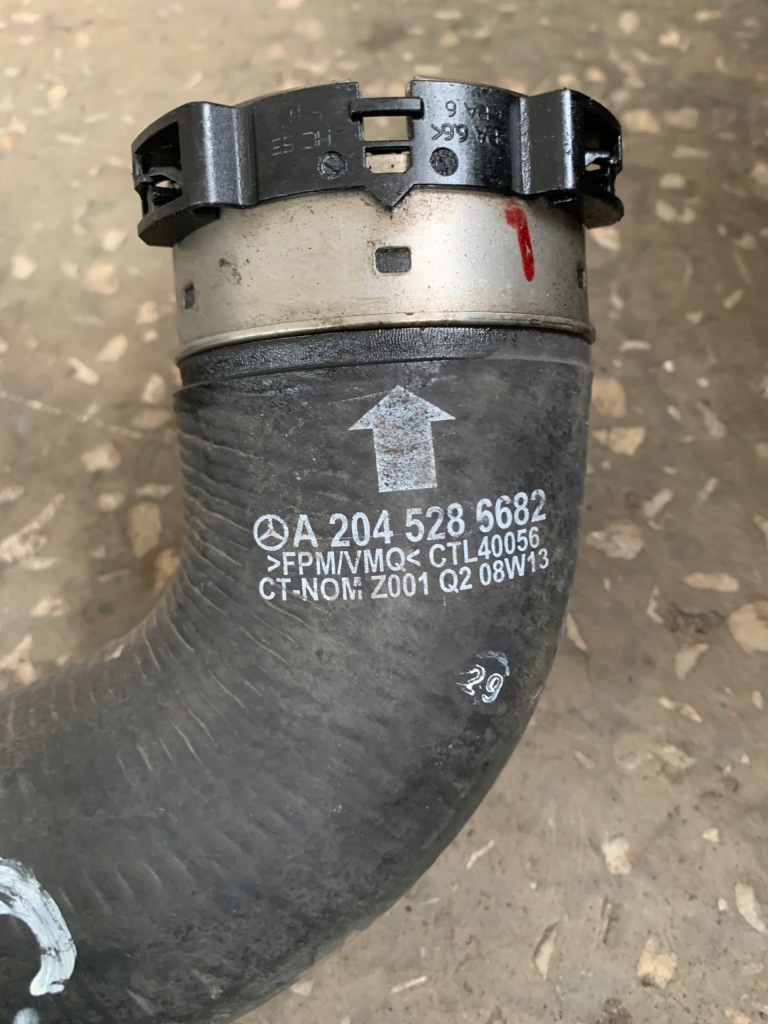 фото №5, Mercedes e klasa w212 lift пабтрубок  шланг труба радиатора воздуха интеркулер