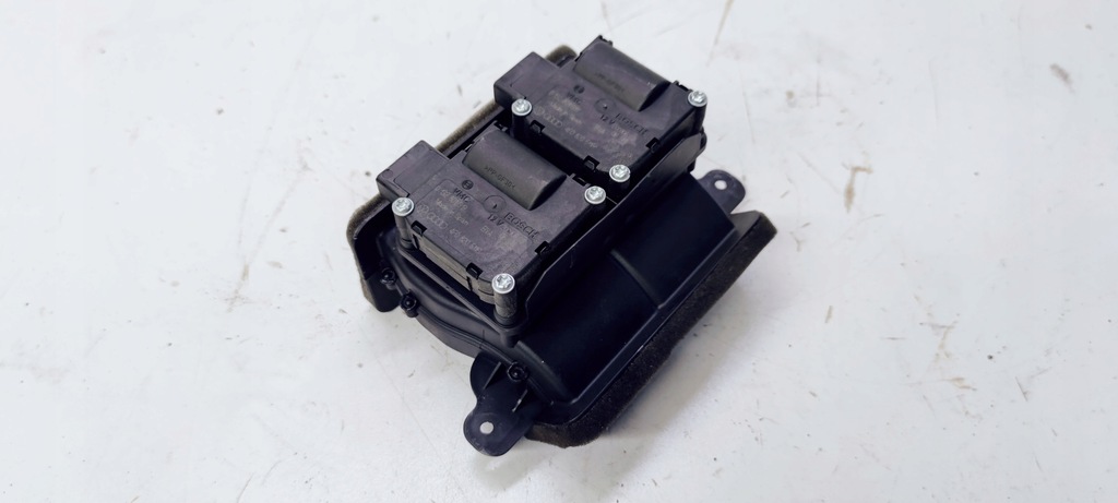 фото №6, Канал распределитель воздуха audi q7 7l0820526c