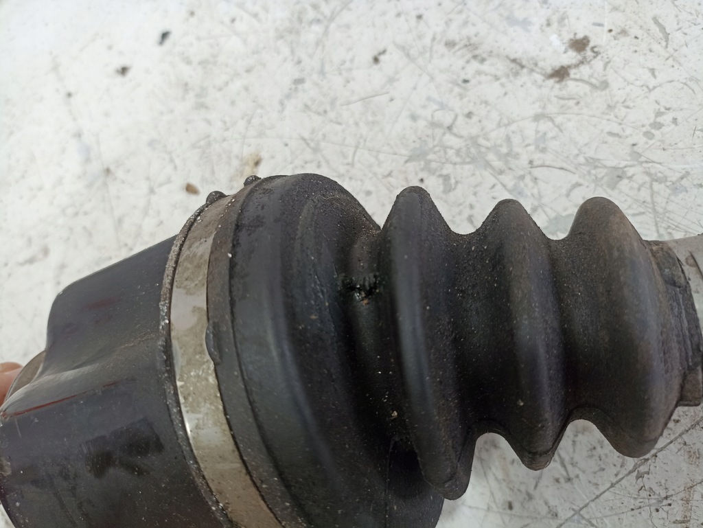 фото №4, Mini clubman f54 приводной вал левая 8643375 2.0 d автоматическая коробка передач