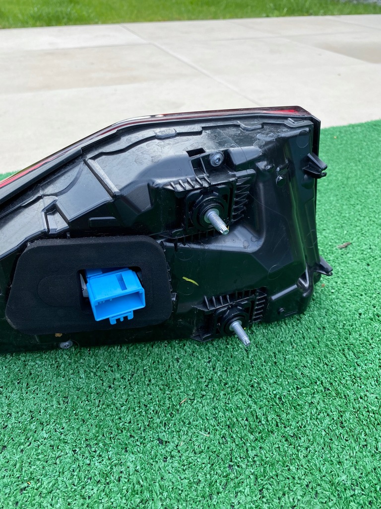 фото №13, Audi s8 a8 d5 лампа задня led 4n0945095m