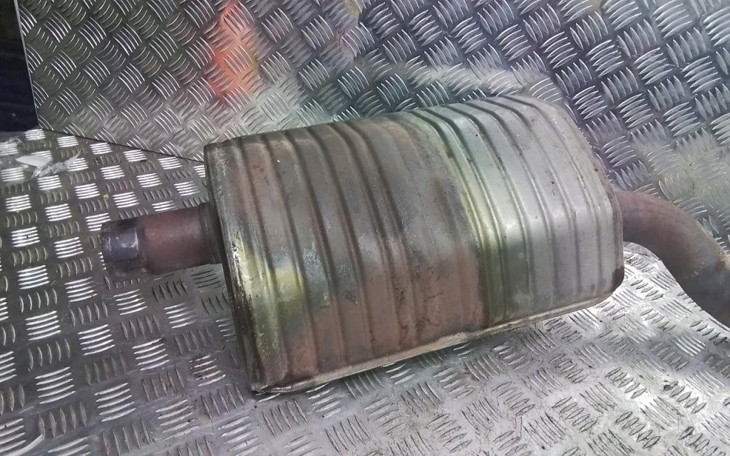 фото №9, Audi a4 b9 2.0 tfsi гасник середній 8w0253211h