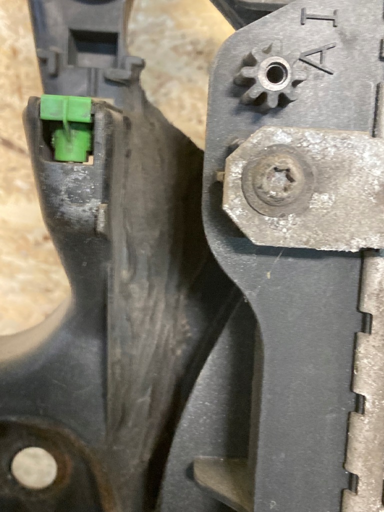 фото №7, Pas радіатор audi a6 c6 2.0tdi 04-08