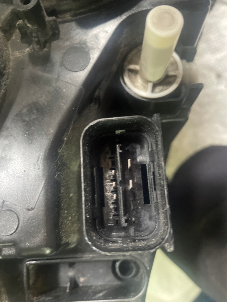 фото №7, Bmw i3 адаптивний led ліва лампа фара