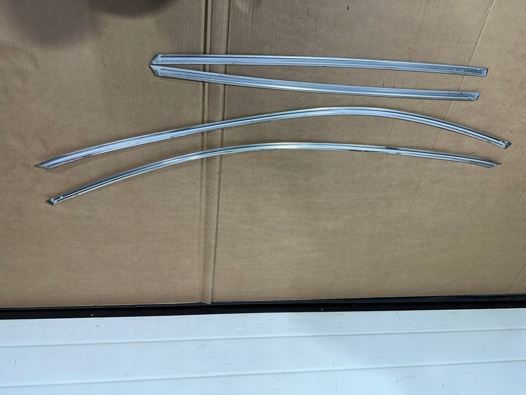 Накладки хромовані дверей верхній, хром дверей mercedes e klasa w213 zk універсал Ціна