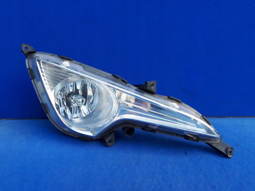 фото №1, Hyundai i40 2011-2015 11 12 13 14 15 протитуманна фара правий
