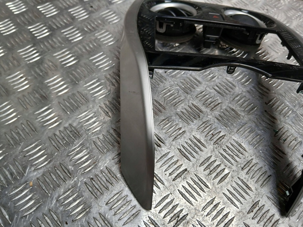 фото №6, Nissan note e12 панель средний рамка 682603vv0a 2015r