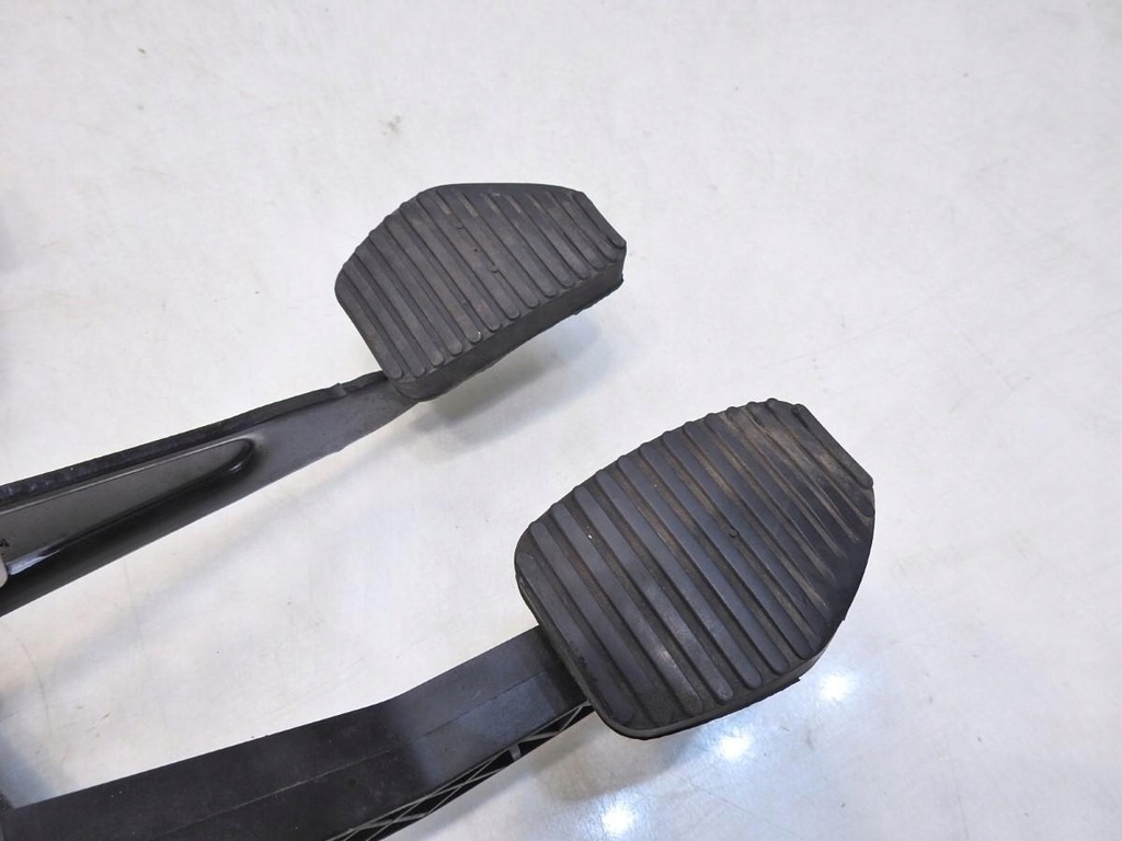 фото №7, Педаль педали тормоза сцепления citroen c5 i 2.0 16v