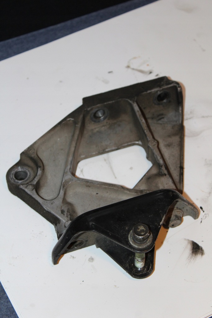 фото №1, Кронштейн двигателя toyota previa 2.0 d4d 1cd