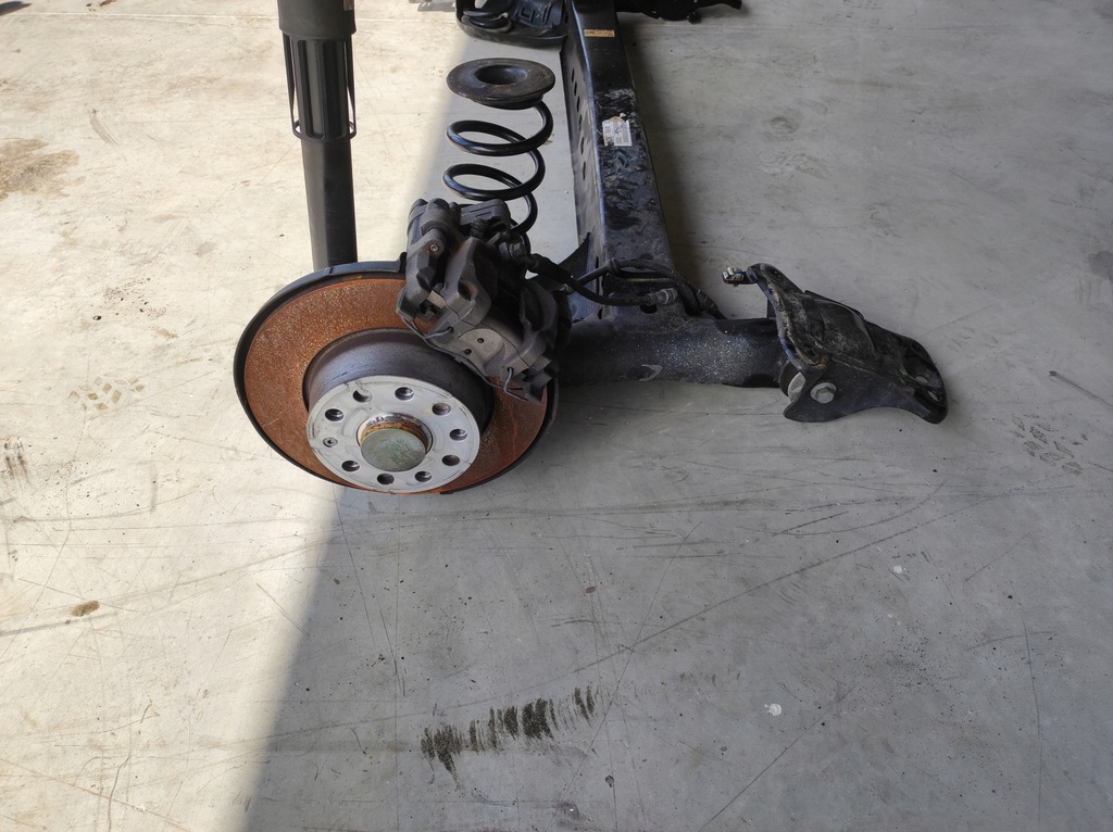 фото №8, Oś ось балка подвеска задняя vw t-roc troc lift