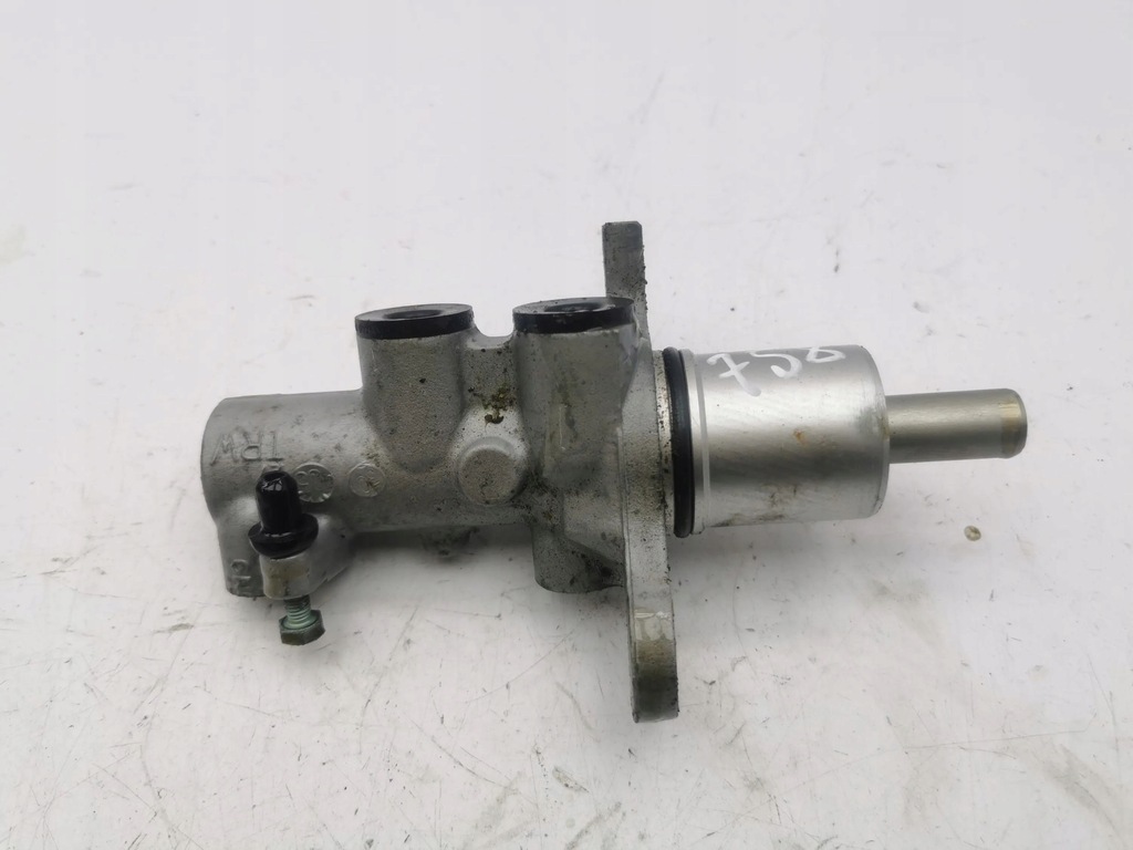 фото №1, Bentley flying spur 2005 главный цилиндр тормоза