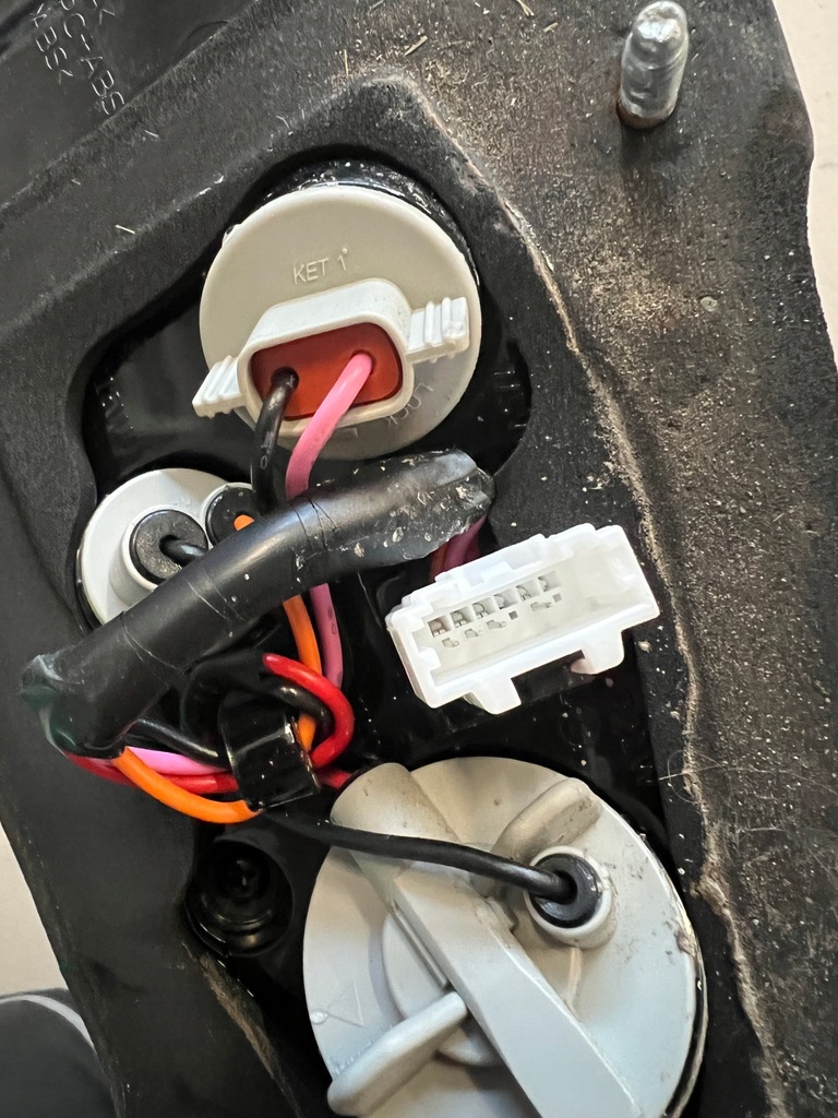 фото №6, Hyundai i30 iii 17- kombi лампа кришки багажника права