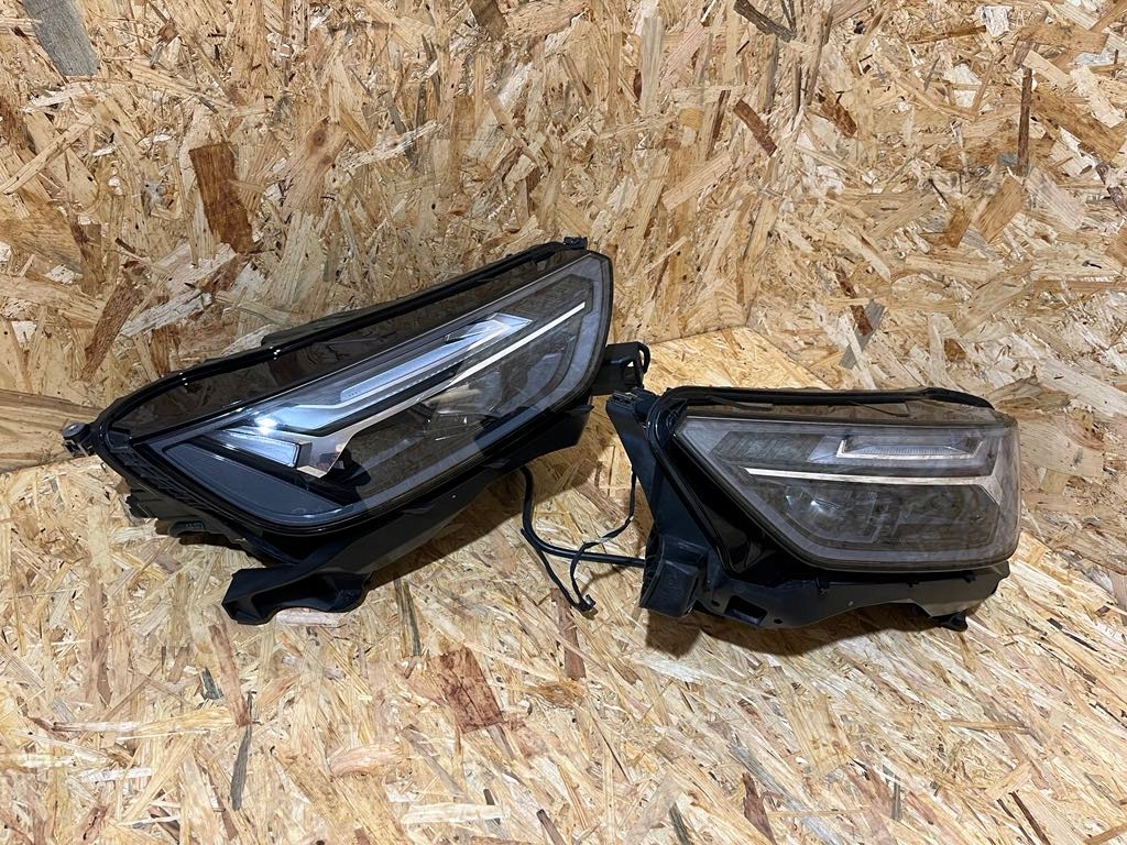 фото №1, Комплектна лампа перед ліва + права audi q5 80a lift 22r оригінал idealne