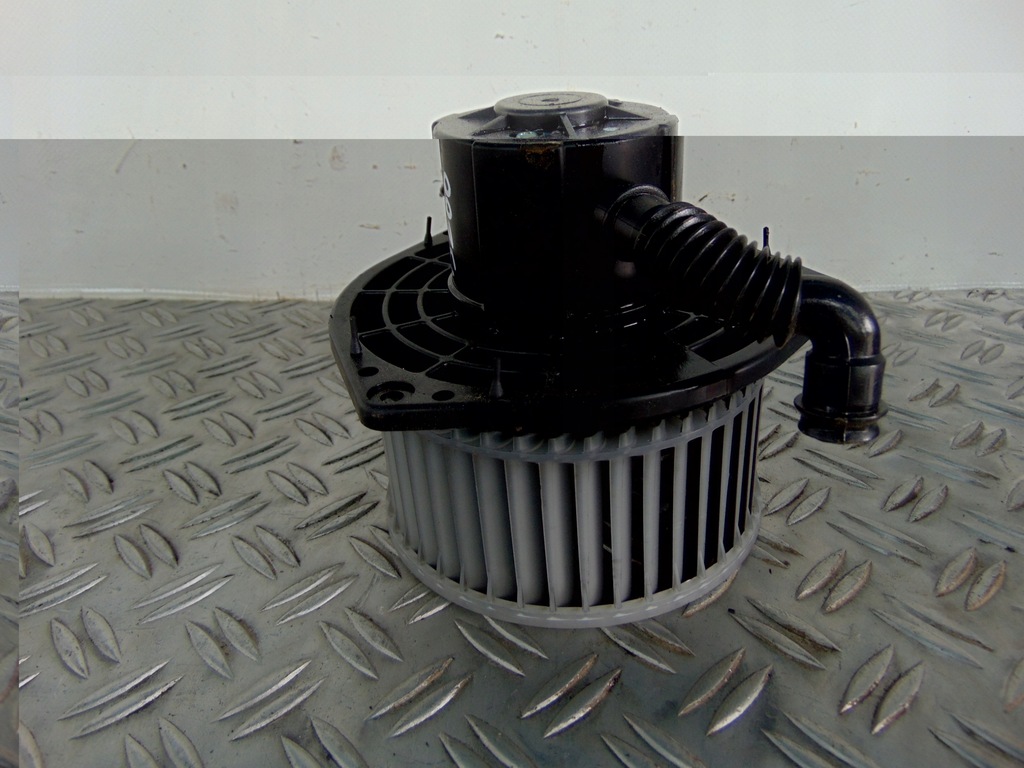 фото №1, Chevrolet kalos воздуходувка powie. ---