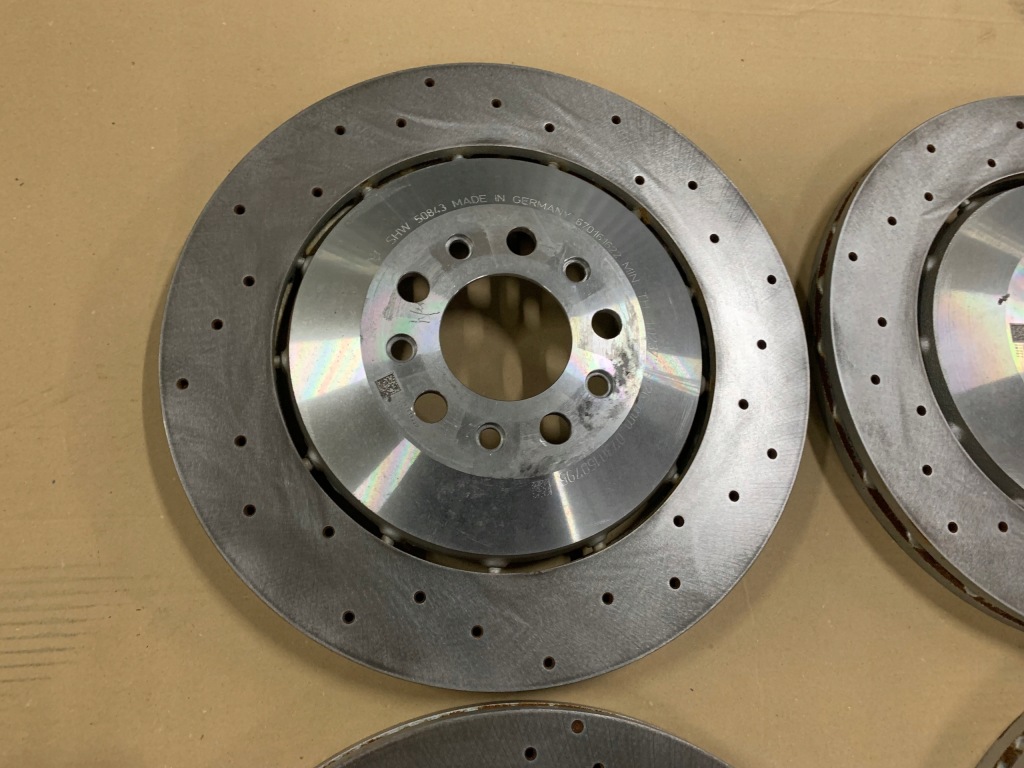 Купити Нове оригінал  гальмівні диски задній maserati mc20 670161622