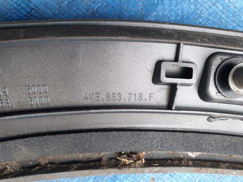 фото №10, Audi q8 e-tron etron кутик бампер передній перед кутик решітка підкрилок