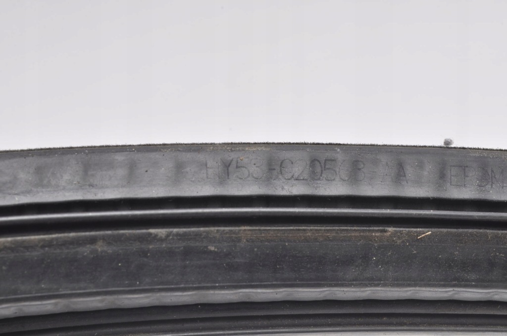 Aston martin db11 прокладка дверь hy53-c20563-aa Цена