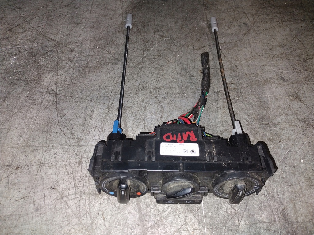 фото №2, Панель обдув skoda rapid