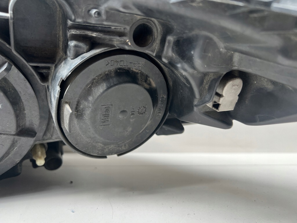 фото №14, Лампа передняя правая citroen c5 iii обычная 9672694080