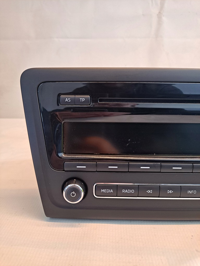 фото №3, Радіо fabyczne skoda rapid 5j0035161e