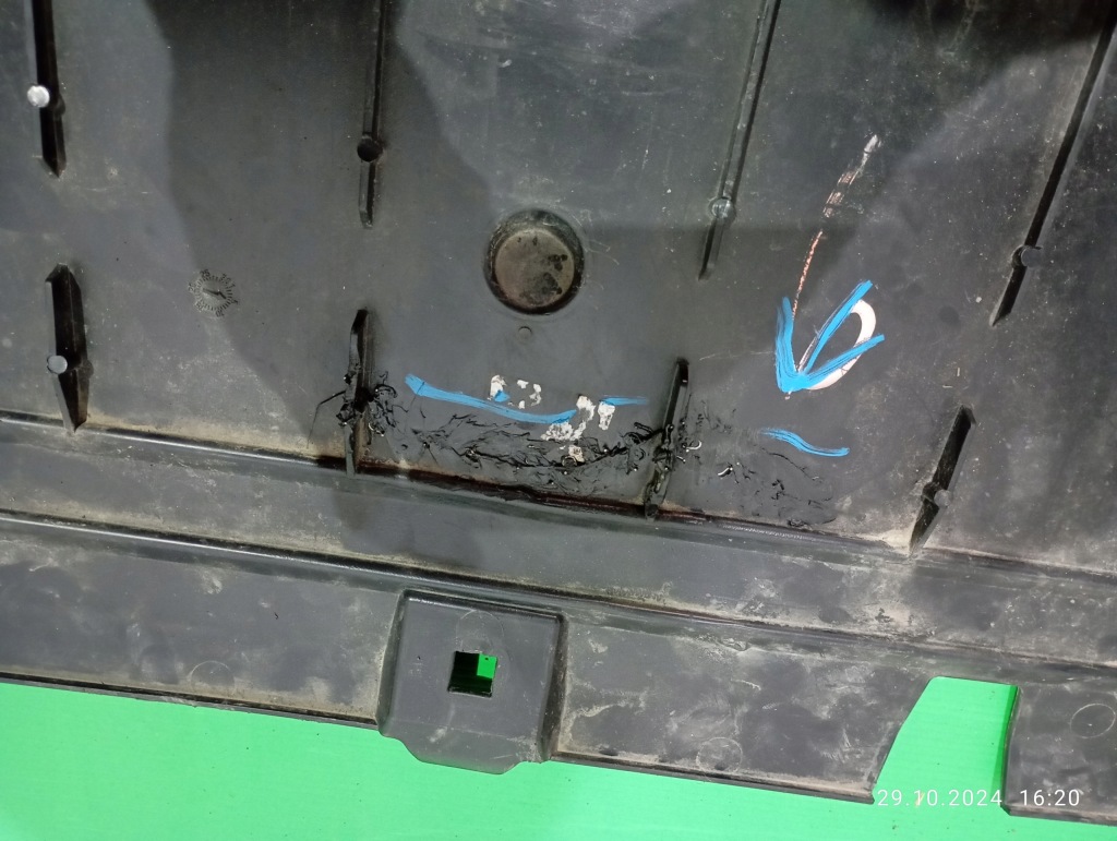 Плита накладка под бампер mercedes w247 gla оригинальная a2478859109 с Разборки