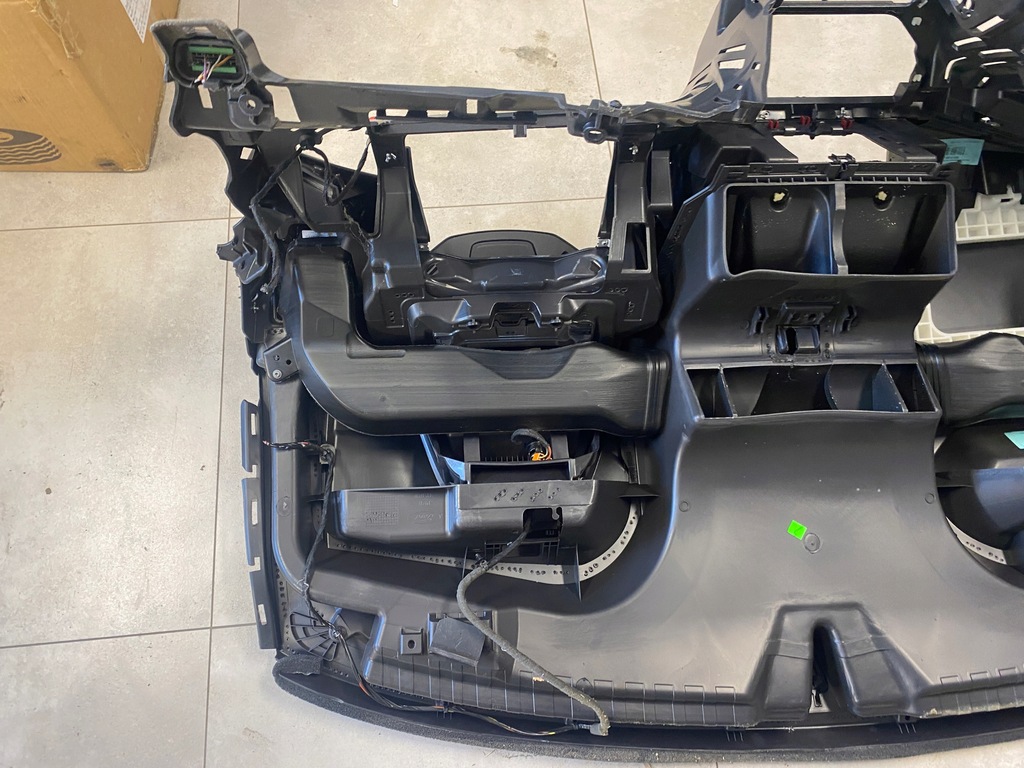 фото №11, Ford transit connect консоль оригінальна