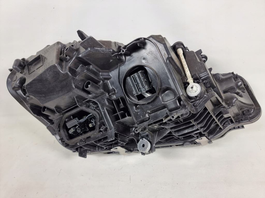 Bmw 3 g20 g21 lci lift full led лампа левая перед передняя 945080103 Оригинал