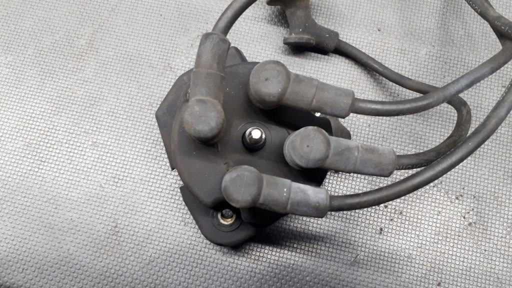 фото №4, Крышка трамблёра провода аппарата renault r19 1.7