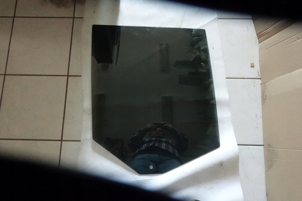 фото №1, Скло range rover бічна правий задня