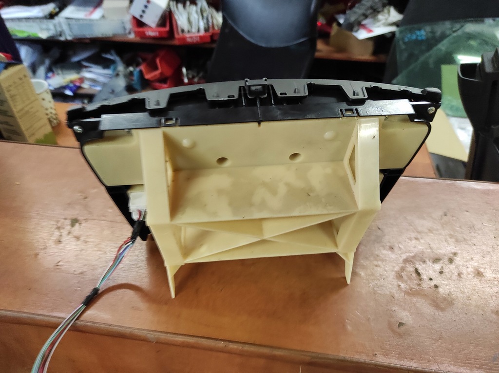 фото №7, Lexus is 220 радіо заводський панель обігріву кондиціонера