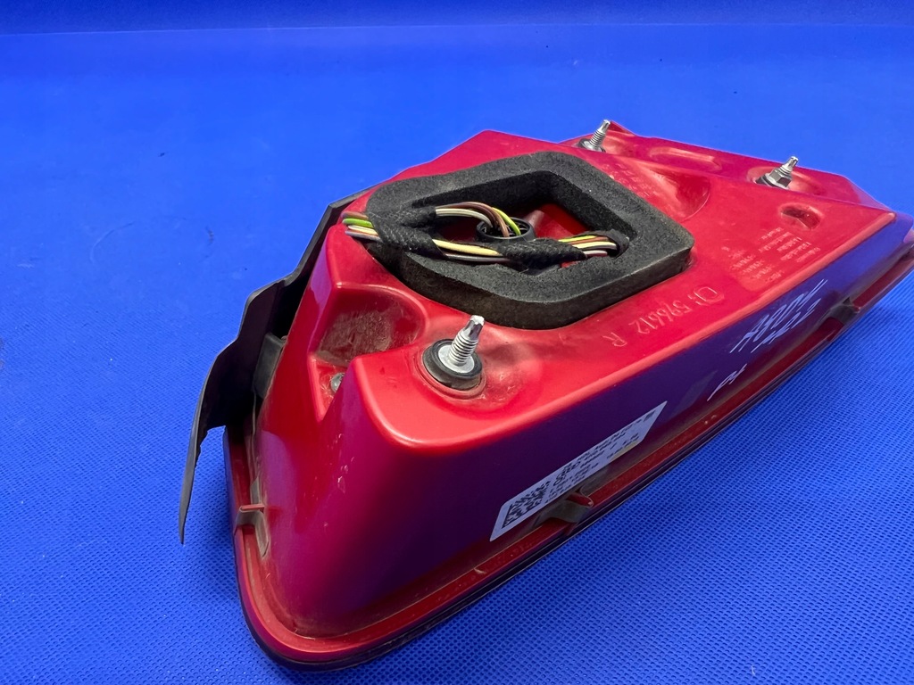 фото №7, Audi a8 d4 лампа правий задня кришки 4h0945094 eu