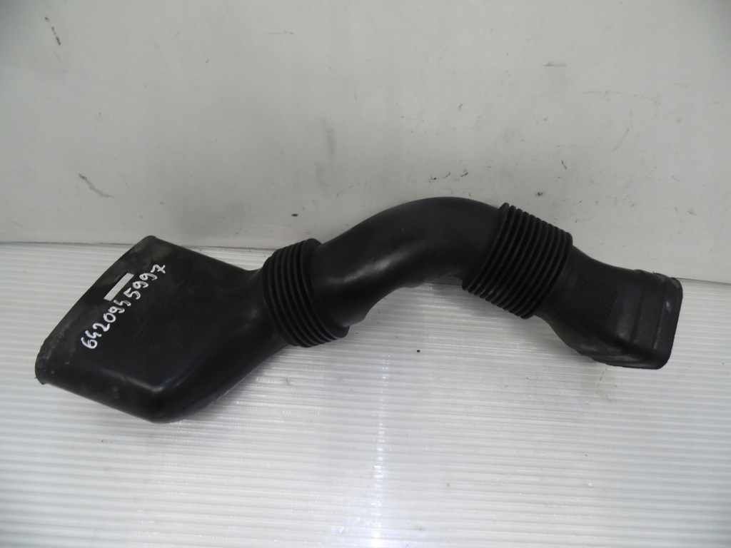 фото №1, Труба впуск воздухозаборник воздуха mercedes w209 clk 3.0 cdi