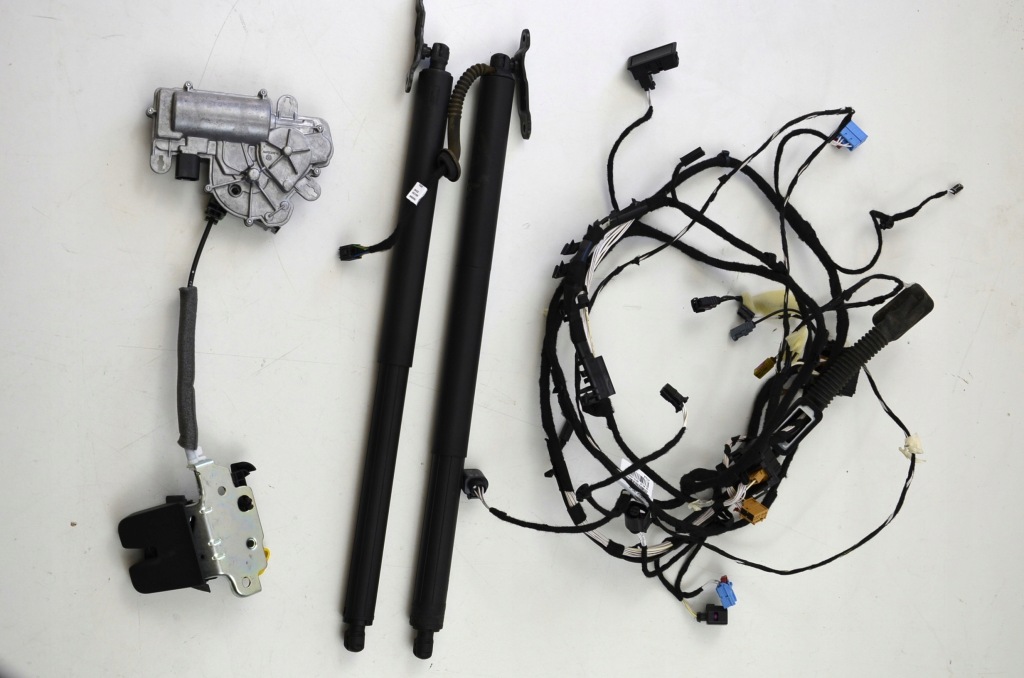 фото №1, Vw t-roc кришка багажника електрична привід 2ga827552a 2ga827506a