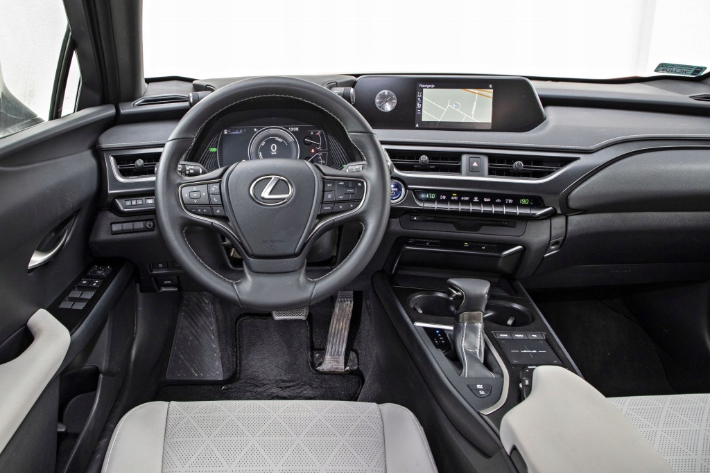 Купити Lexus ux 250 панель приладів панель  панель приладів подушки безпеки повітряні подушка безпеки srs ремені ремінь