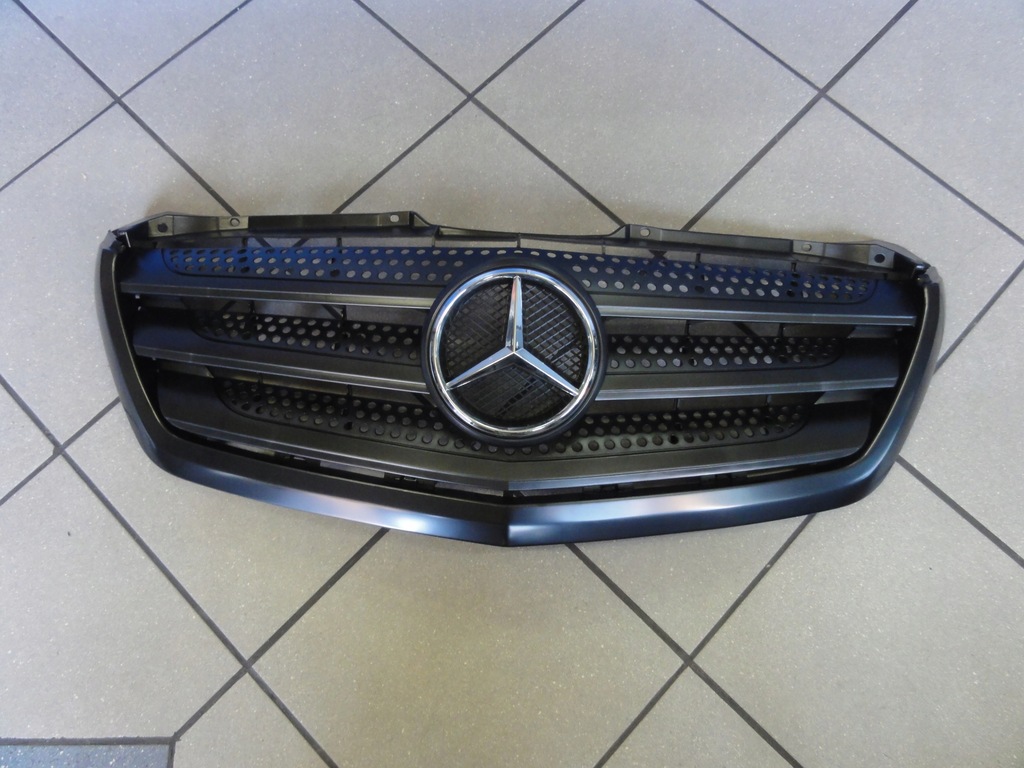 фото №1, Решётка радиатора решётка радиатора mercedes sprinter 906 lift a 906 888 05 23