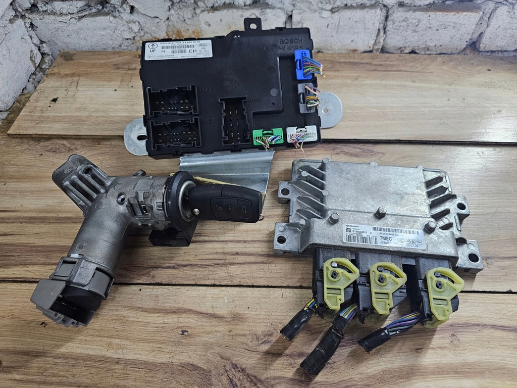 фото №1, Набір стартовий fiesta mk7 1.6 av2112a650ac