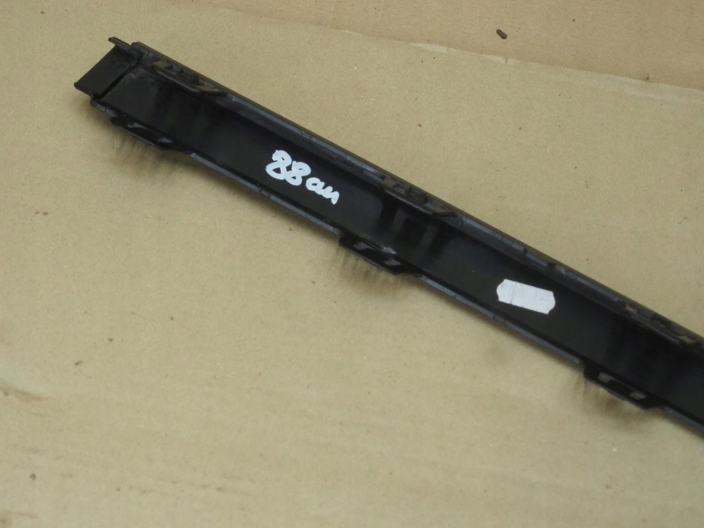 фото №13, Audi q2 81a 16- молдинг средняя бампера задняя 81a807578