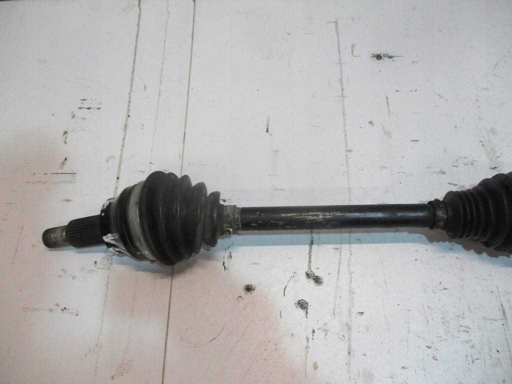 фото №2, Приводной вал правая range rover velar 2,0d приводной вал