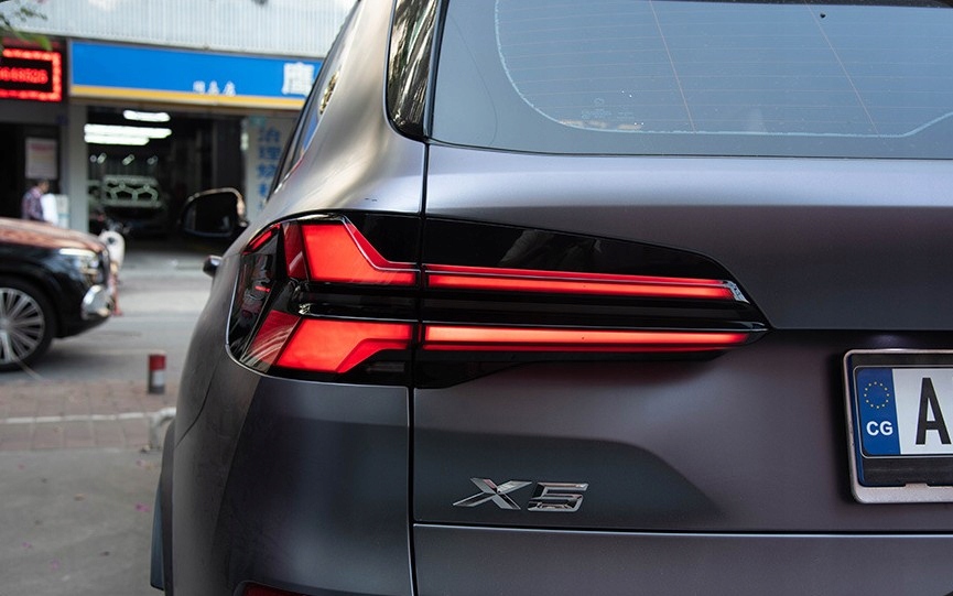 Монтаж задних света автомобильных full led к задних лампа bmw x5 g05 2018-2023 Киев