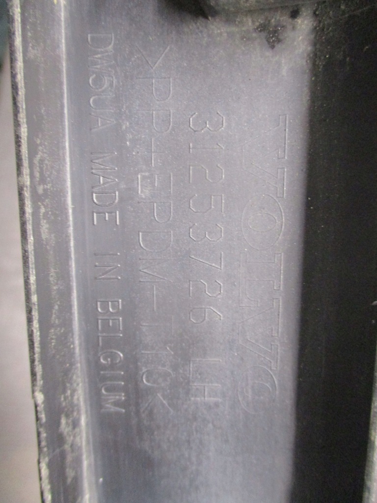 фото №6, Молдинг дверь левый перед volvo v50 07-12r